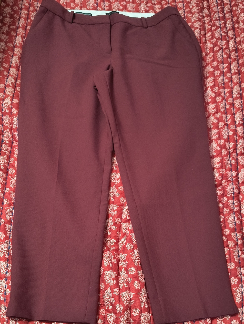 Talbots Hampshire Ankle Pants in Maroon, Like New